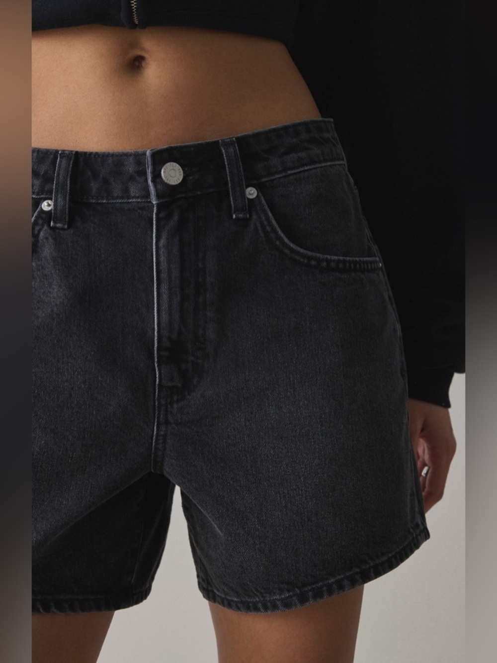 BDG Indie mid-rise denim shorts - Picture 2 of 6
